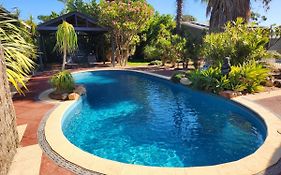 Haven Studio Hideaway Near Airport